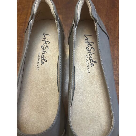 LifeStride Impact Slip On’s in taupe, Sz 8.5 m - Picture 6 of 10